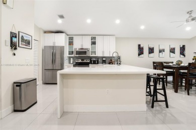 Location!! Just listed in Weston. Beautiful 2- Bedrooms on Bonaventure Country Club in Florida - for sale on GolfHomes.com, golf home, golf lot