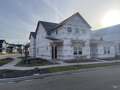 Low-maintenance luxury living just steps from downtown Eagle on Eagle Hills Golf Course in ID - for sale on GolfHomes.com, golf home, golf lot