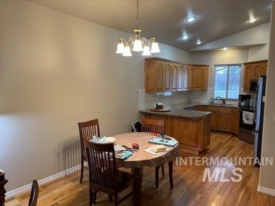 This is a great single-Level 3 bedroom, 2 bath townhome.  In a on Lakeview Golf Club in Idaho - for sale on GolfHomes.com, golf home, golf lot