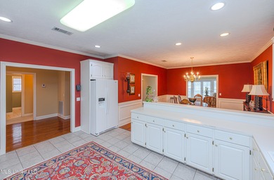 Adorable 3BR/2BA Home in Desirable Castlewoods Subdivision! on Castlewoods Golf Club in Mississippi - for sale on GolfHomes.com, golf home, golf lot