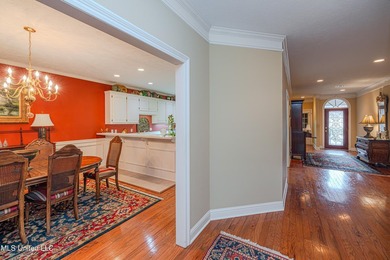 Adorable 3BR/2BA Home in Desirable Castlewoods Subdivision! on Castlewoods Golf Club in Mississippi - for sale on GolfHomes.com, golf home, golf lot