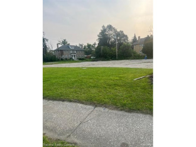 Prime Vacant land located on Woodward Avenue, don't miss out on on Palmer Park Golf Course in Michigan - for sale on GolfHomes.com, golf home, golf lot