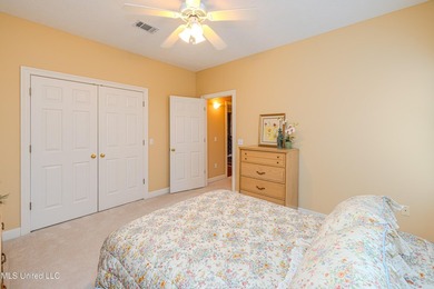 Adorable 3BR/2BA Home in Desirable Castlewoods Subdivision! on Castlewoods Golf Club in Mississippi - for sale on GolfHomes.com, golf home, golf lot