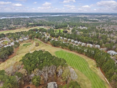 BEAUTIFULLY REFRESHED AND IDEALLY LOCATED IN THE SOUGHT AFTER on Reynolds Lake Oconee - The Landing in Georgia - for sale on GolfHomes.com, golf home, golf lot