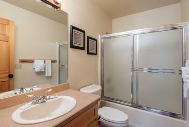 Golf-course chalet in Eagle Crest Resort offering 3 bedrooms and on Eagle Crest Golf Resort - Resort Course in Oregon - for sale on GolfHomes.com, golf home, golf lot