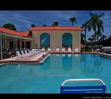 Welcome to your slice of paradise at MYCC. This charming 2 BR/2 on Monterey Yacht and Country Club in Florida - for sale on GolfHomes.com, golf home, golf lot