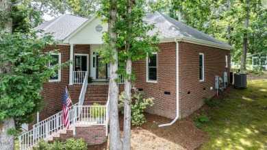 *Showings begin 5/22* Welcome to your own personal oasis nestled on The Neuse Golf Club in North Carolina - for sale on GolfHomes.com, golf home, golf lot