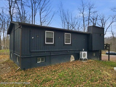 PROPERTY IS UNDER CONTRACT AND CURRENTLY ONLY ACCEPTING BACK UP on Pocono Farms Country Club in Pennsylvania - for sale on GolfHomes.com, golf home, golf lot