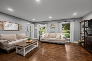 Welcome to Old Williamsburg!  This fully remodeled 4-bedroom, 2 on Bartlett Hills Golf Club in Illinois - for sale on GolfHomes.com, golf home, golf lot