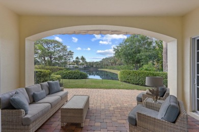 113 Caballo Lane on The Loxahatchee Club in Florida - for sale on GolfHomes.com, golf home, golf lot