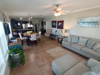 LOCATION! LOCATION!! (2015 PALM HARBOR) Spacious GARAGE ++ Large on Spessard Holland Golf Course in Florida - for sale on GolfHomes.com, golf home, golf lot