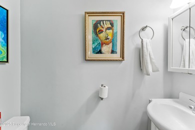 Welcome to this beautifully renovated 2-bedroom, 1.5-bath home on High Point Golf Club, Inc. in Florida - for sale on GolfHomes.com, golf home, golf lot