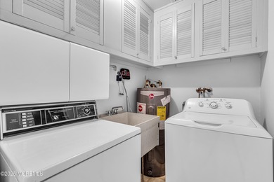 Welcome Home! Move-in ready and located on a quiet cul-de-sac on Keswick Village Golf Course in New Jersey - for sale on GolfHomes.com, golf home, golf lot