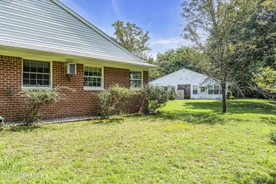 Welcome Home! Move-in ready and located on a quiet cul-de-sac on Keswick Village Golf Course in New Jersey - for sale on GolfHomes.com, golf home, golf lot