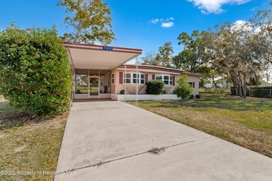 Welcome to this beautifully renovated 2-bedroom, 1.5-bath home on High Point Golf Club, Inc. in Florida - for sale on GolfHomes.com, golf home, golf lot