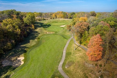 This 2 bed/ 2 bath Spring Creek golf villa is a short distance on Eagle Ridge Inn and Resort in Illinois - for sale on GolfHomes.com, golf home, golf lot