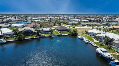 Panoramic WIDE BASIN CANAL VIEWS & Turnkey FURNISHED or not! 3 on Saint Andrews South Golf Club in Florida - for sale on GolfHomes.com, golf home, golf lot