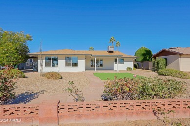 Golf course lot! Completely renovated and move-in ready. Open on Sun City Lakes West and East in Arizona - for sale on GolfHomes.com, golf home, golf lot