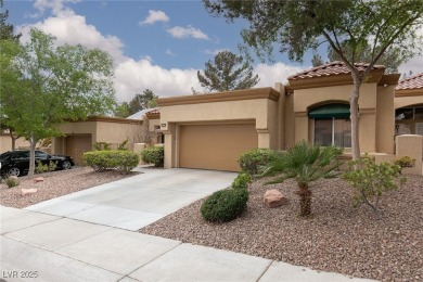 This beautifully-appointed single-story TOTAL TURNKEY townhome on Highland Falls Golf Club in Nevada - for sale on GolfHomes.com, golf home, golf lot