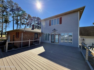Welcome to a stunning entertainer's paradise! This beautiful on  in North Carolina - for sale on GolfHomes.com, golf home, golf lot