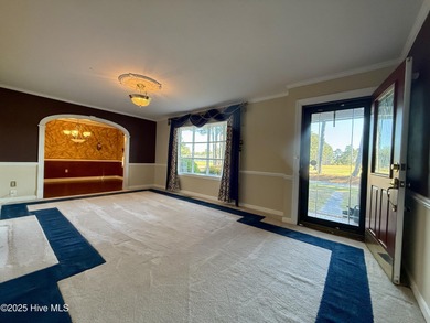 Welcome to a stunning entertainer's paradise! This beautiful on  in North Carolina - for sale on GolfHomes.com, golf home, golf lot