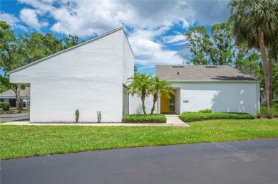 Beautiful Condo in Highly Desired Carrollwood Golf Community
 on Carrollwood Country Club in Florida - for sale on GolfHomes.com, golf home, golf lot