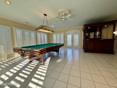 Welcome to a stunning entertainer's paradise! This beautiful on Roanoke Country Club in North Carolina - for sale on GolfHomes.com, golf home, golf lot