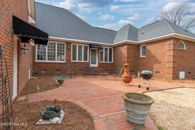 Prime location in Kinston on quiet street. This 4 bedroom home 3 on Kinston Country Club Inc in North Carolina - for sale on GolfHomes.com, golf home, golf lot