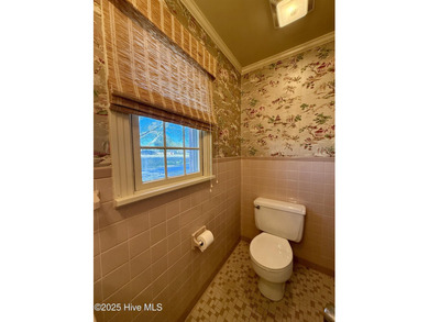 Welcome to a stunning entertainer's paradise! This beautiful on Roanoke Country Club in North Carolina - for sale on GolfHomes.com, golf home, golf lot