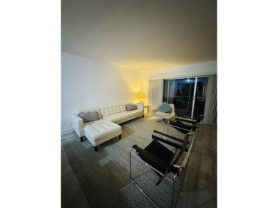 Spacious and bright 3 bedrooms 2 bathrooms condo located in the on Palm-Aire Country Club and Resort - Palms in Florida - for sale on GolfHomes.com, golf home, golf lot