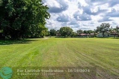 Recently renovated 2BR, 2BA Villa in desirable community of on Colony West Country Club in Florida - for sale on GolfHomes.com, golf home, golf lot