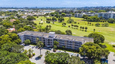 Spacious and bright 3 bedrooms 2 bathrooms condo located in the on Palm-Aire Country Club and Resort - Palms in Florida - for sale on GolfHomes.com, golf home, golf lot