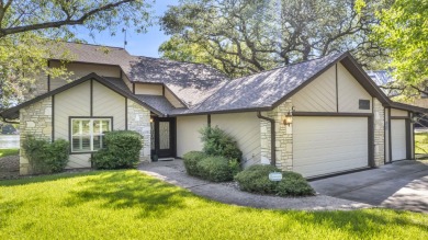 FABULOUS REMODELED TOWNHOME in sought after Blue Lake Estates. A on Blue Lake Golf Club in Texas - for sale on GolfHomes.com, golf home, golf lot