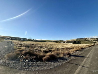 This is it! The lot you have been searching for. Over an ACRE of on Quail Ridge Golf Course in Washington - for sale on GolfHomes.com, golf home, golf lot