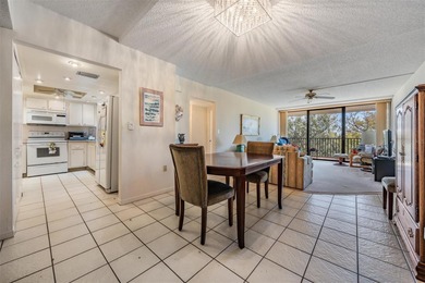 Opportunity knocks! Top-floor fully furnished split 2-bedroom, 2 on The Dunedin Country Club in Florida - for sale on GolfHomes.com, golf home, golf lot