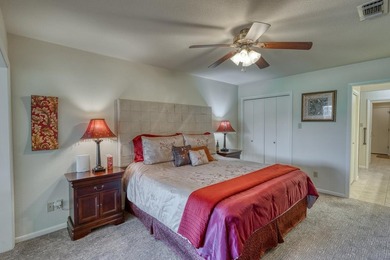 Townhome for sale in Horseshoe Bay West. Just a golf cart ride on Apple Rock Golf Course - Horseshoe Bay in Texas - for sale on GolfHomes.com, golf home, golf lot
