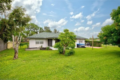 Beautifully maintained home located in the Placid Lakes on Placid Lakes Country Club in Florida - for sale on GolfHomes.com, golf home, golf lot