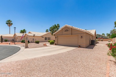 Beautifully maintained 2-BR, 3-BA home is ideally located on a on Oakwood Golf Club  in Arizona - for sale on GolfHomes.com, golf home, golf lot