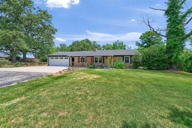 You can't beat this newly renovated home located on a very on Lake Kiowa Golf Course in Texas - for sale on GolfHomes.com, golf home, golf lot