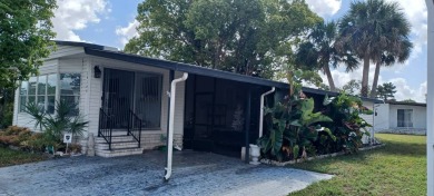 Come settle down in comfort and relaxation in an updated on Fairways Country Club in Florida - for sale on GolfHomes.com, golf home, golf lot