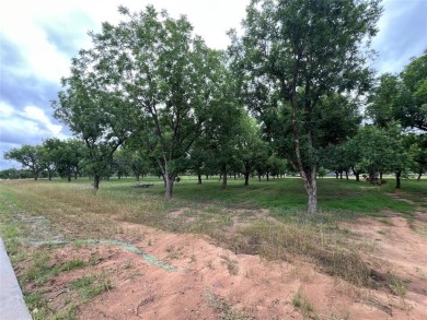 This 1.8 acre home site in this beautiful community to build on Nutcracker Golf Club in Texas - for sale on GolfHomes.com, golf home, golf lot