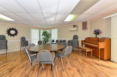 Welcome to Ironwood, a friendly 55+ golf community in West on Pinebrook/Ironwood Golf Course in Florida - for sale on GolfHomes.com, golf home, golf lot