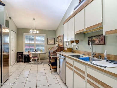 Lovely 3-bedroom, 2-bath home in a desirable golf community. The on Hidden Lakes Golf Club in Florida - for sale on GolfHomes.com, golf home, golf lot