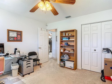 Lovely 3-bedroom, 2-bath home in a desirable golf community. The on Hidden Lakes Golf Club in Florida - for sale on GolfHomes.com, golf home, golf lot