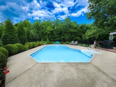 This well maintained brick ranch style home located in a on Lakeshore Country Club in Kentucky - for sale on GolfHomes.com, golf home, golf lot