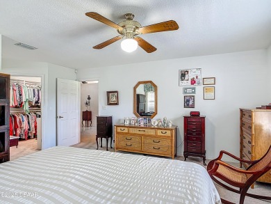 Lovely 3-bedroom, 2-bath home in a desirable golf community. The on Hidden Lakes Golf Club in Florida - for sale on GolfHomes.com, golf home, golf lot