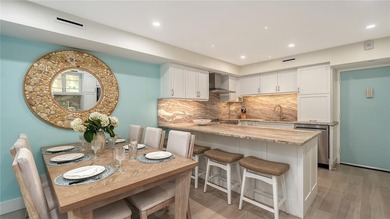 Coastal Elegance at Privateer South, Longboat Key!
Set directly on Links on Longboat Golf Club in Florida - for sale on GolfHomes.com, golf home, golf lot