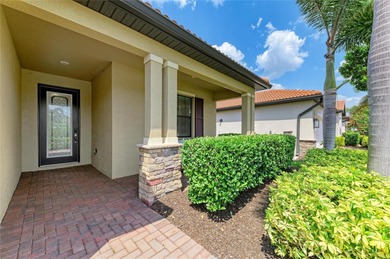 Move right in and start living the Florida lifestyle in this on Rosedale Golf and Tennis Club in Florida - for sale on GolfHomes.com, golf home, golf lot