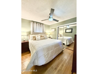 Located in unrestricted Arapahoe, this charming 3-bedroom on Minnesott Golf and Country Club in North Carolina - for sale on GolfHomes.com, golf home, golf lot