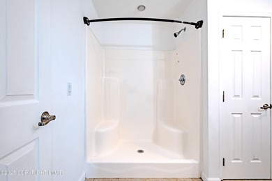 PRICE REDUCED...Welcome to your Pocono retreat! This stunning on Pocono Farms Country Club in Pennsylvania - for sale on GolfHomes.com, golf home, golf lot